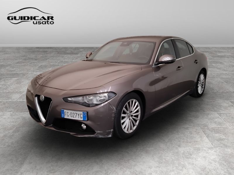 GuidiCar - ALFA ROMEO Giulia 2016 Giulia 2.2 t Super 180cv Usato